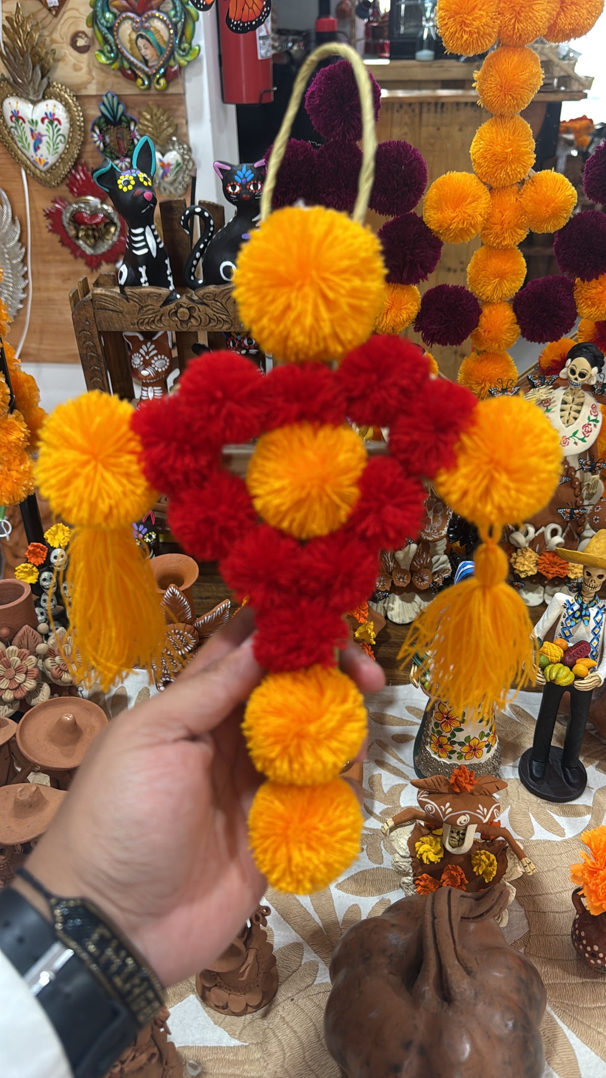 Cruz cempasúchil para altar noche ánimas amarillo