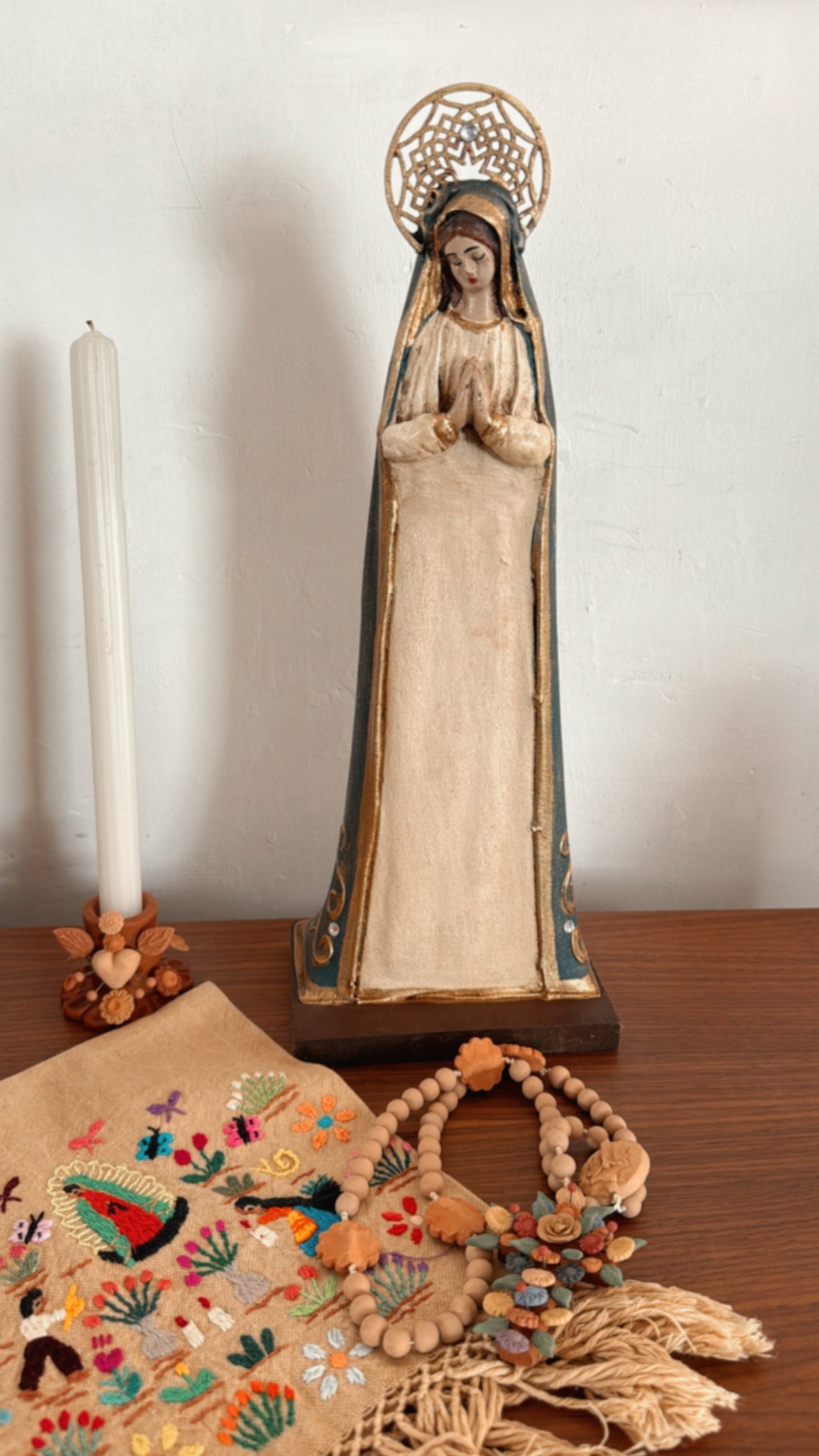 Virgen María Manto verde arte religioso