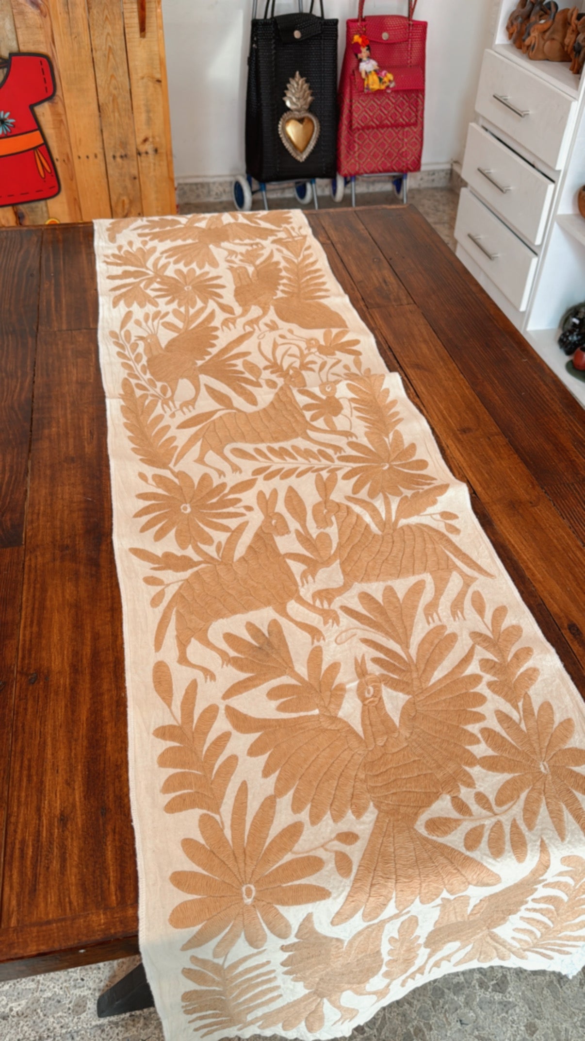 Camino de mesa otomí beige estilo 1