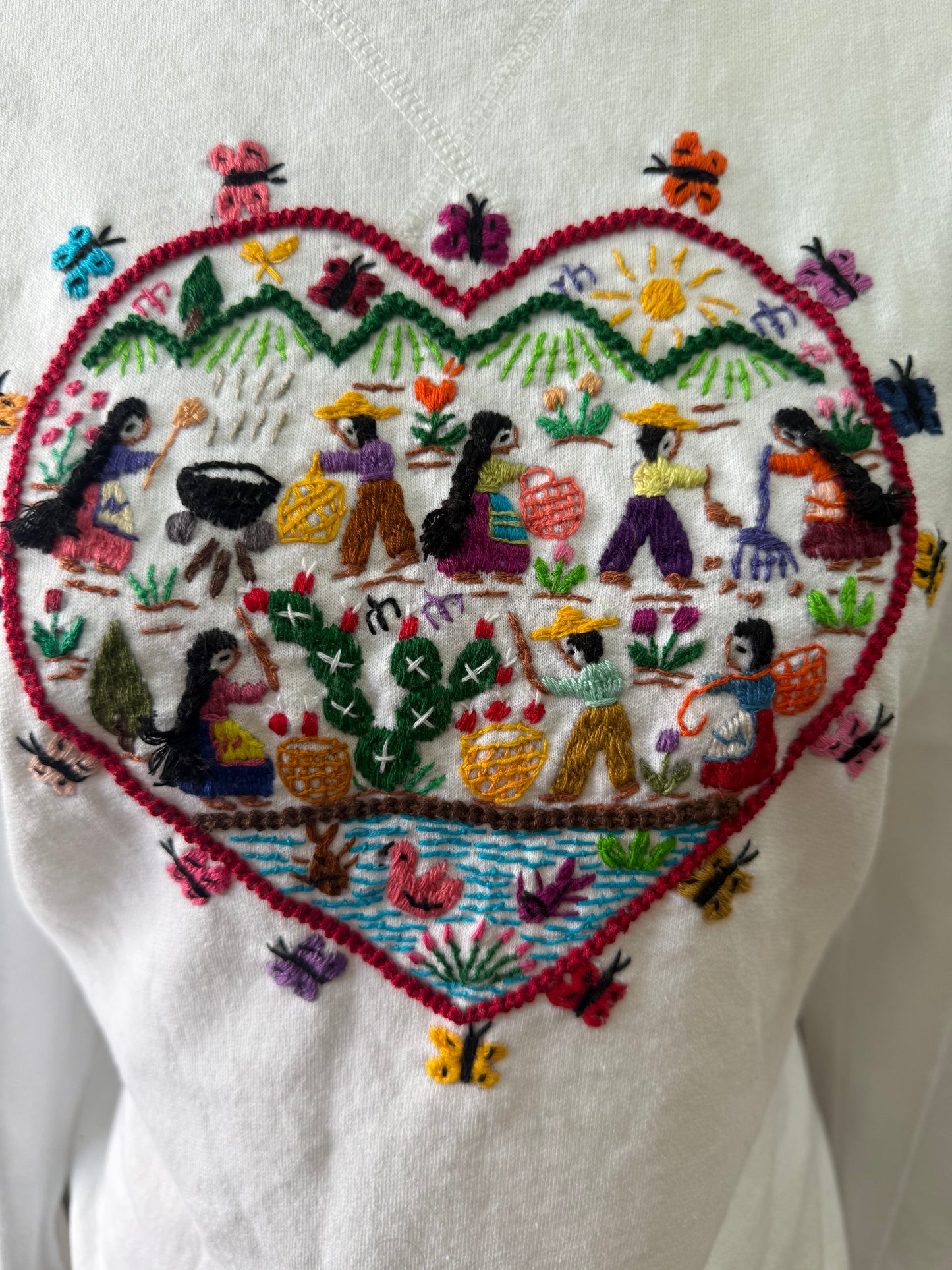 Sudadera blanca talla M-G Tzintzuntzan mujer