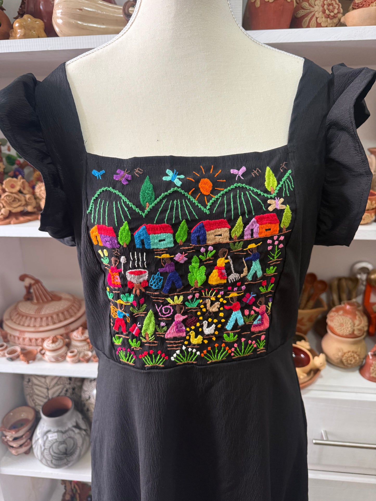Vestido negro talla CH-M Tzintzuntzan mujer