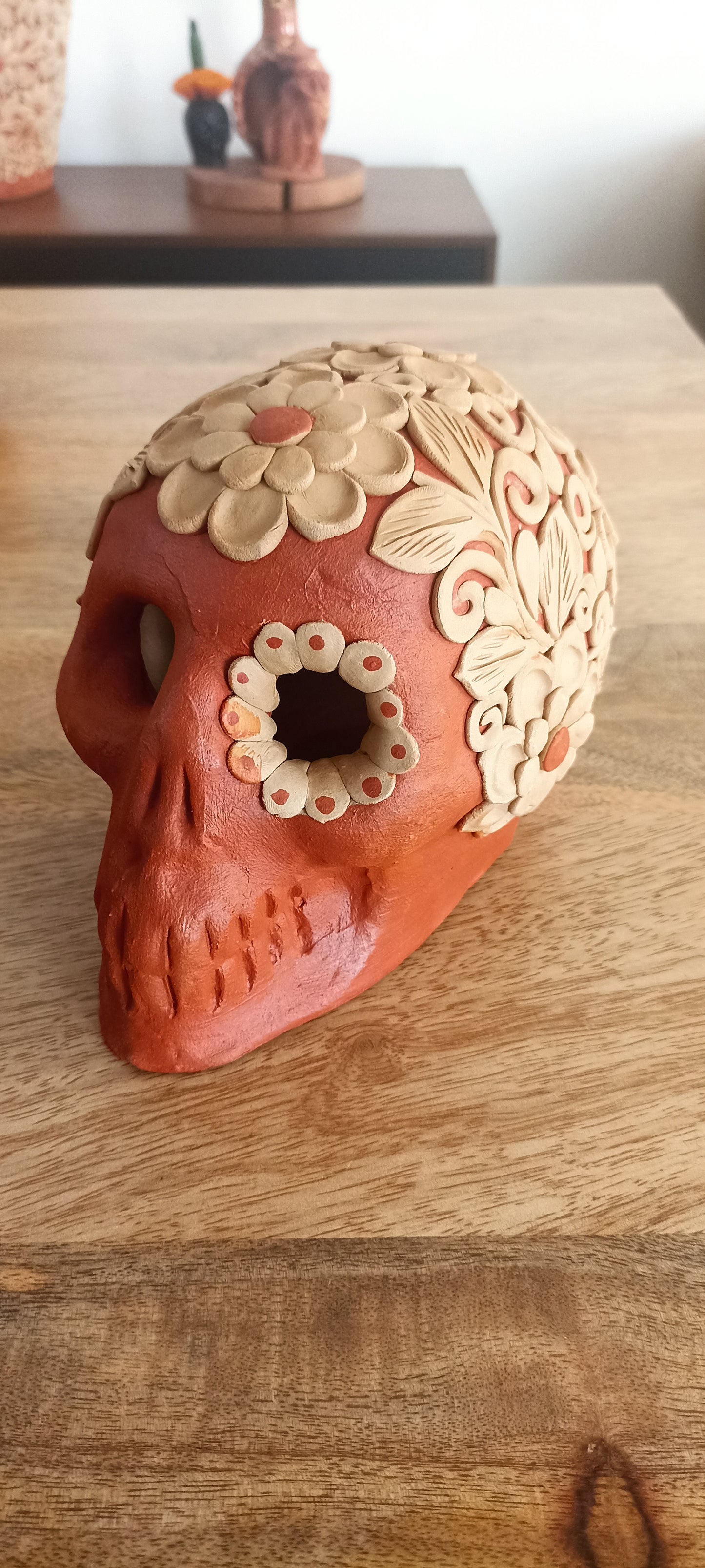 Cráneo bordado en barro Atzompa colección día de muertos