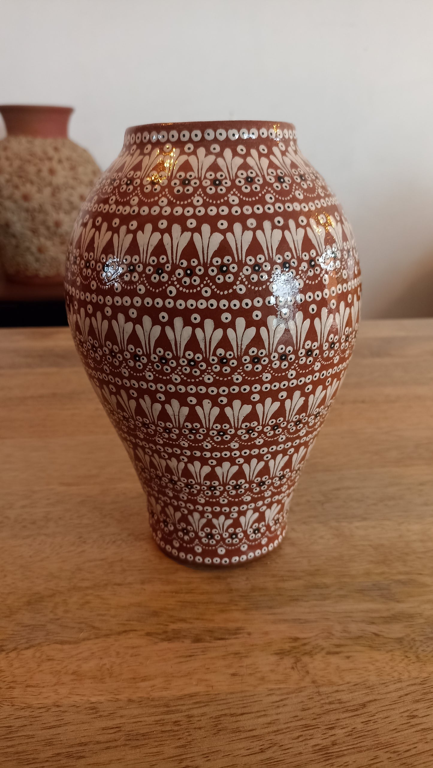 Jarrón florero café michoacano