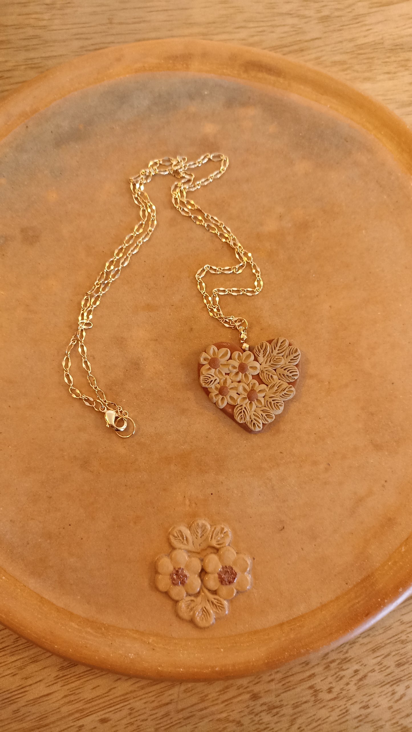Collar bordada en barro modelo 4 Atzompa