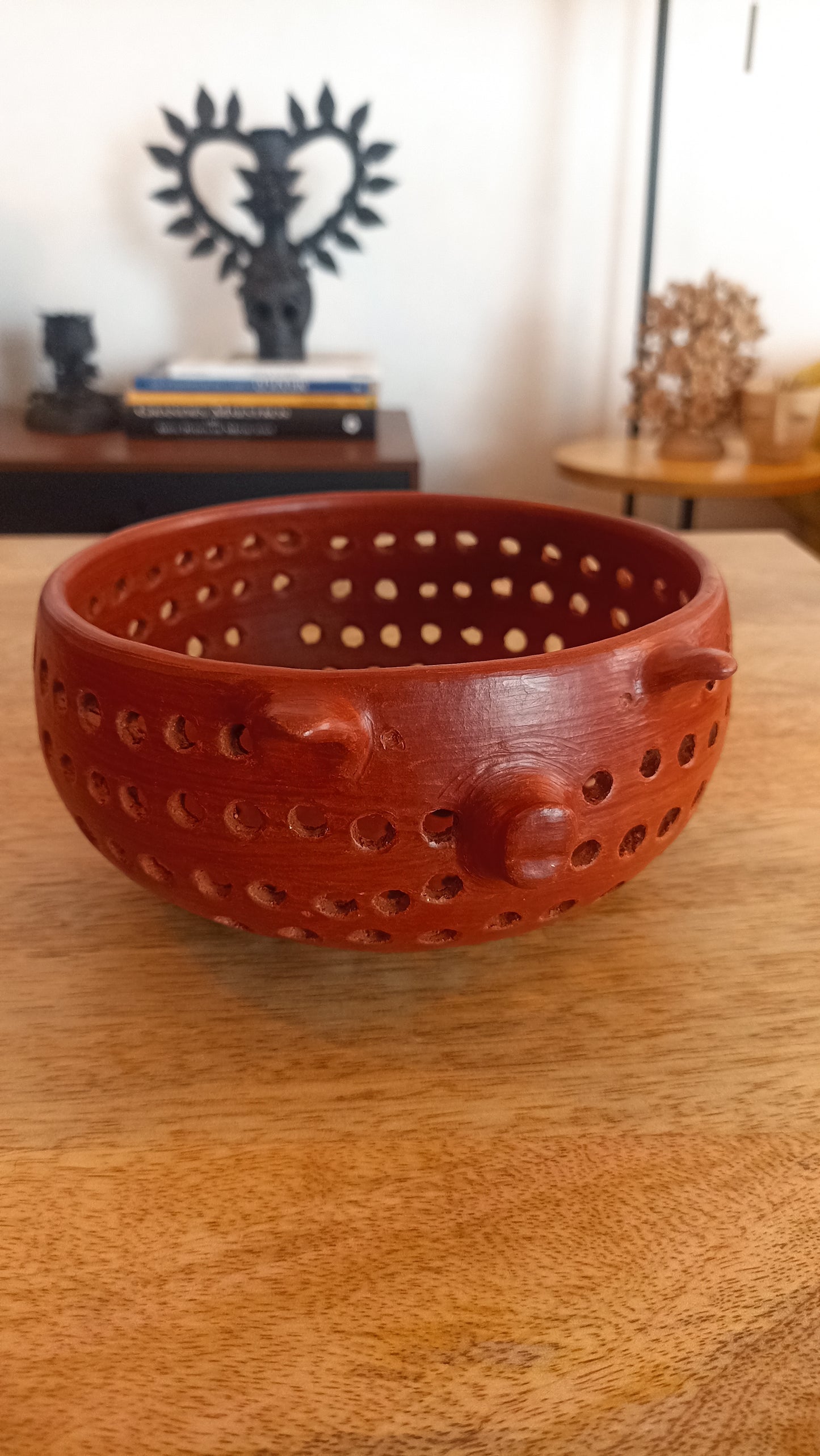 Colador cerdito barro rojo