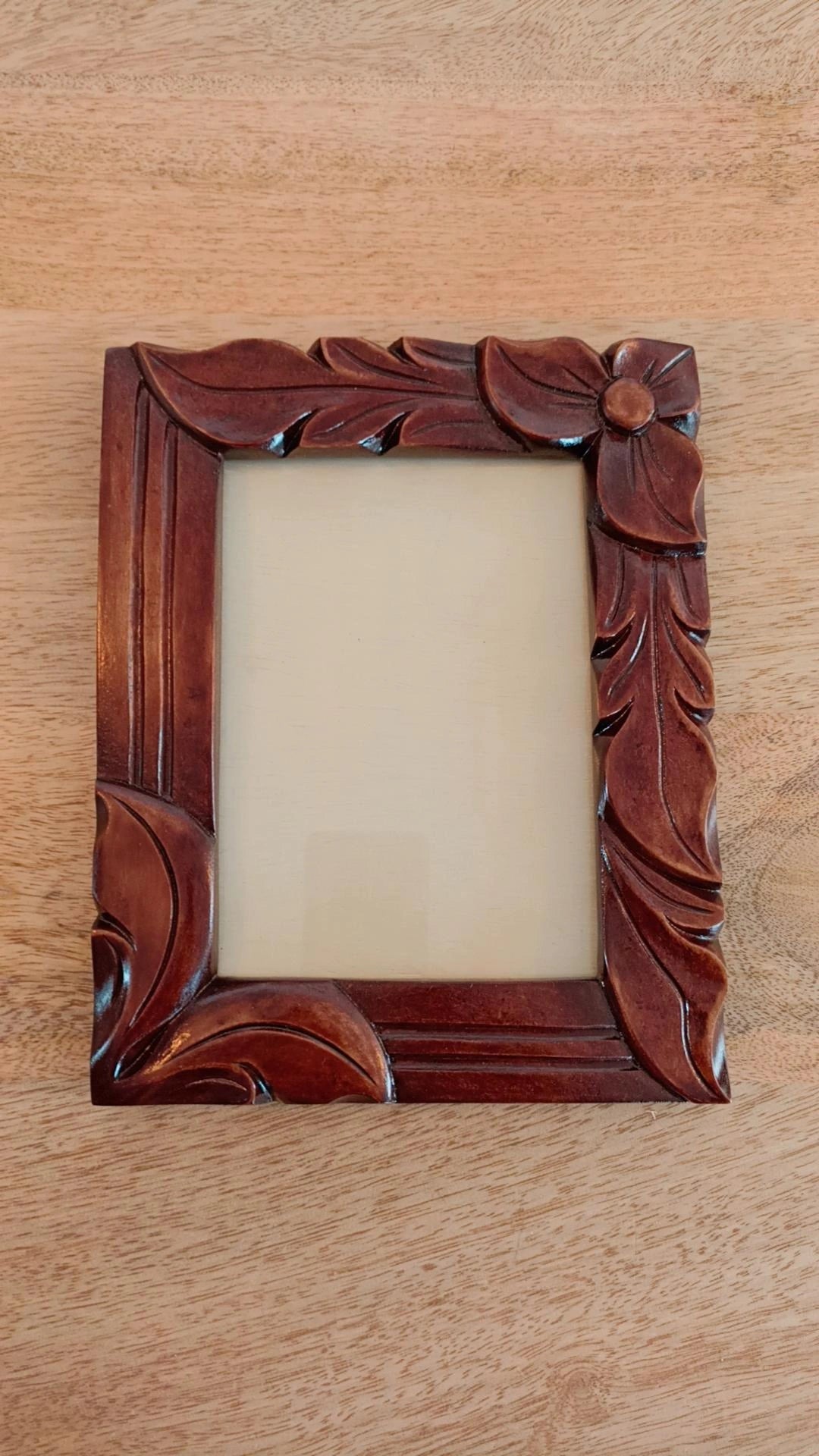 Portaretrato de madera modelo 4