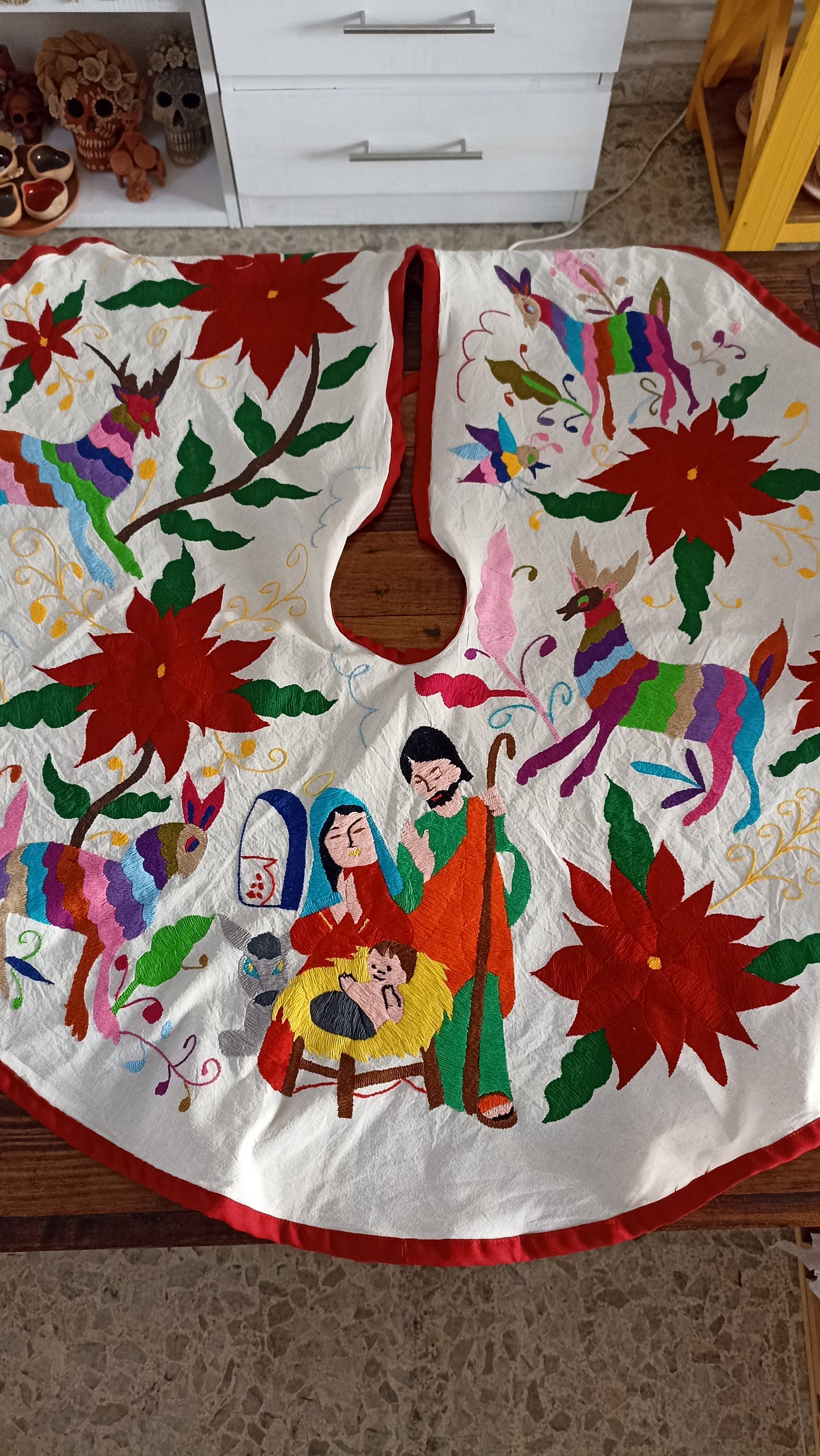 Pie de árbol multicolor otomí navidad nacimiento