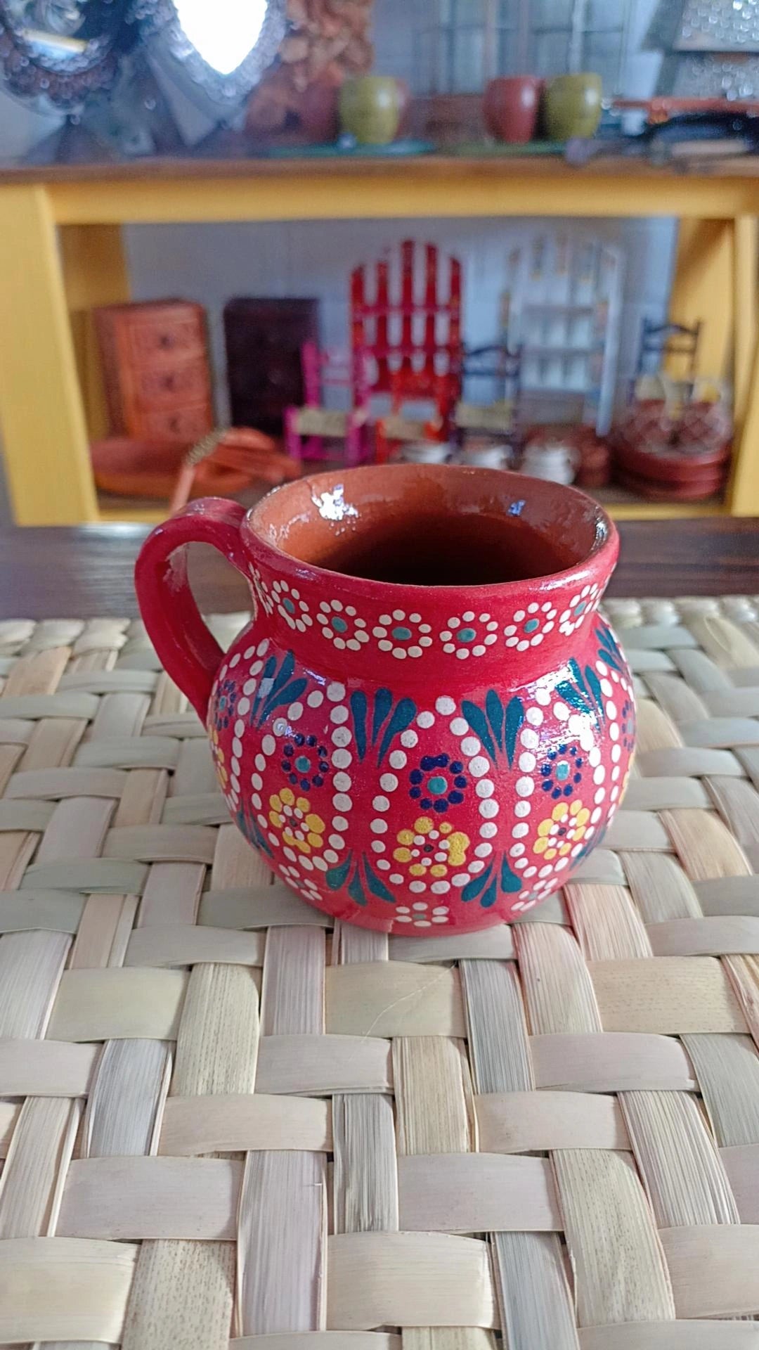 Taza roja Capula Valentín modelo 2