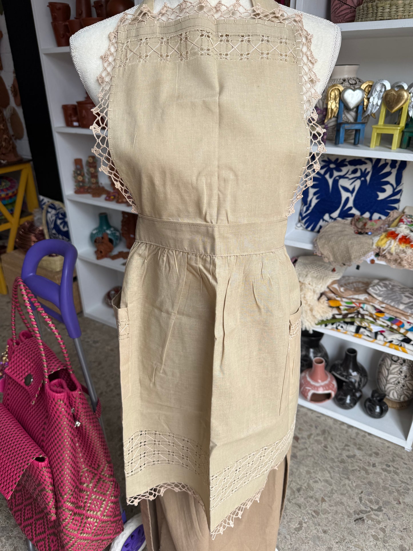 Mandil deshilado modelo 7
