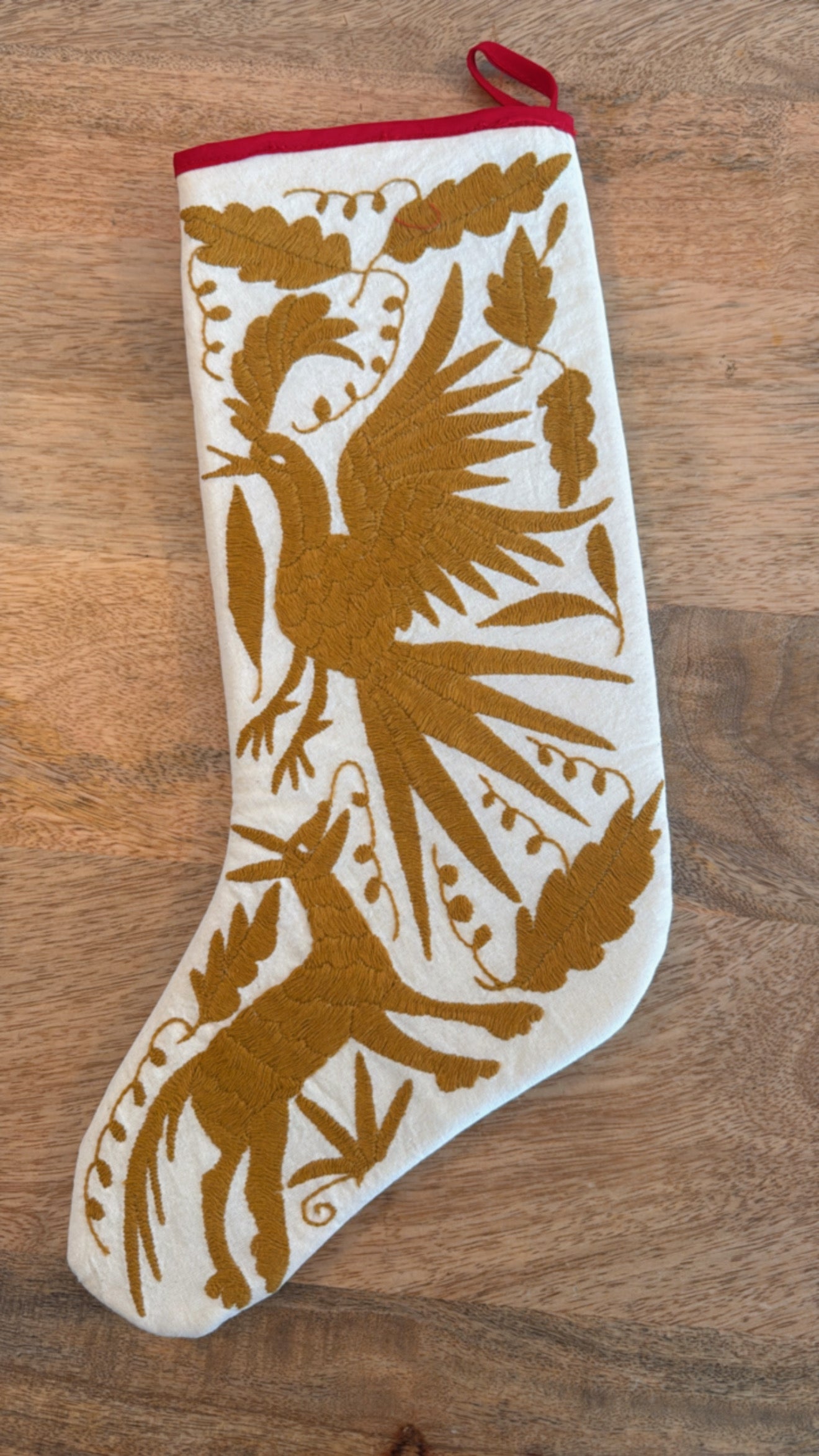 Botita otomi oro viejo navidad modelo 1