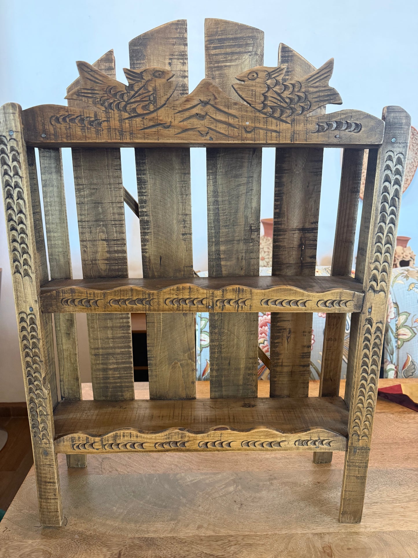 Trastero madera natural grande peces