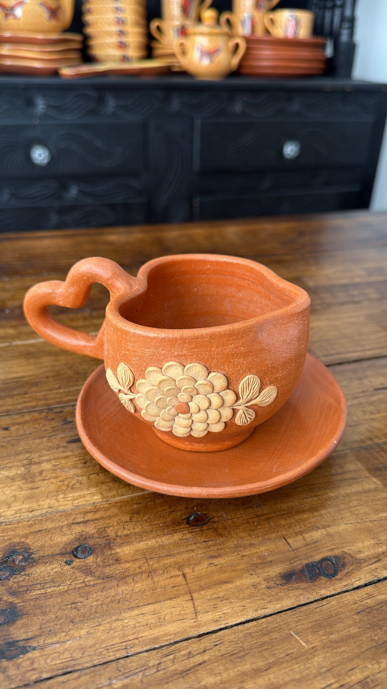 Taza de corazón asa corazón roja atzompa