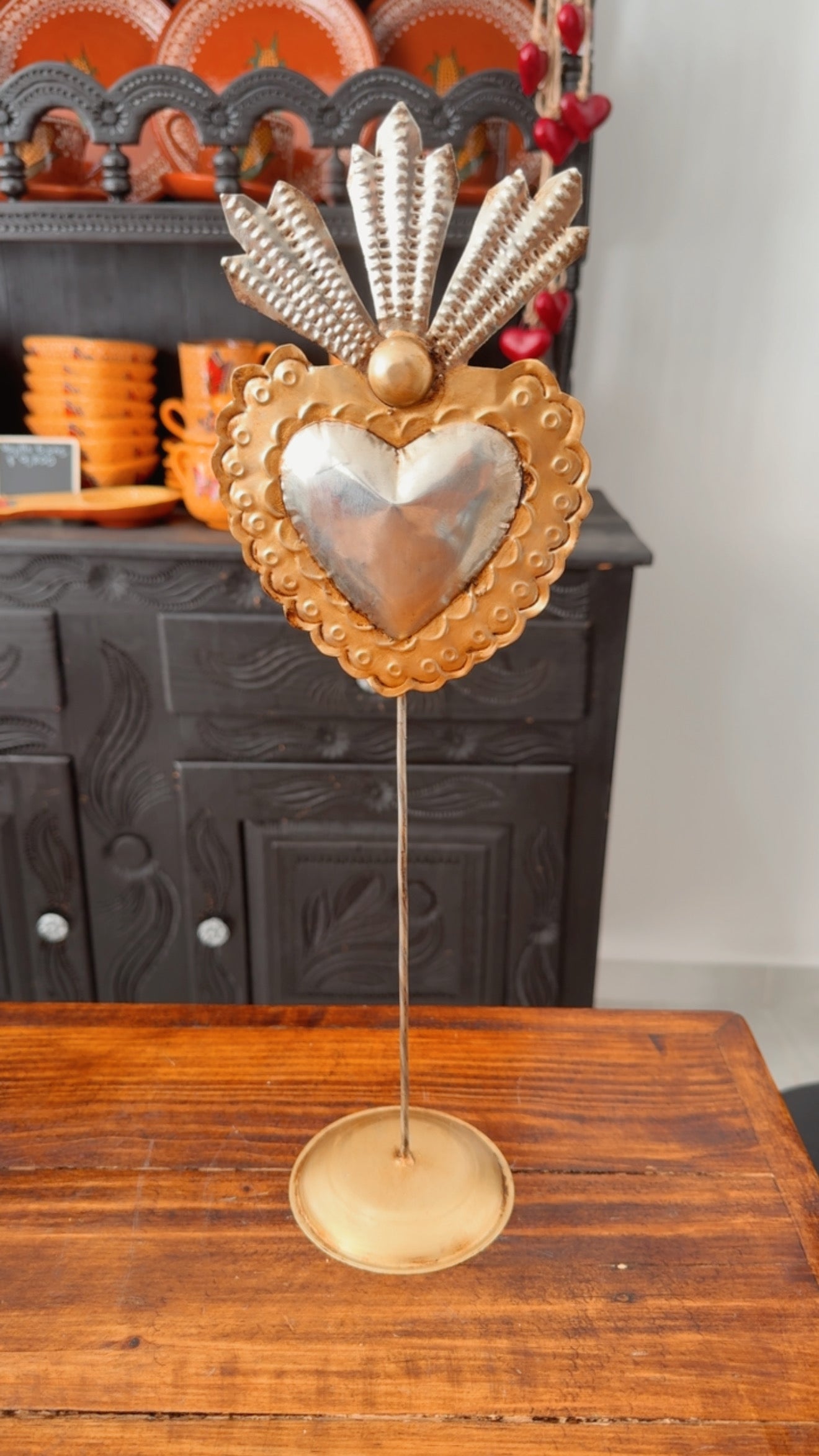Corazón de latón de pie modelo 2