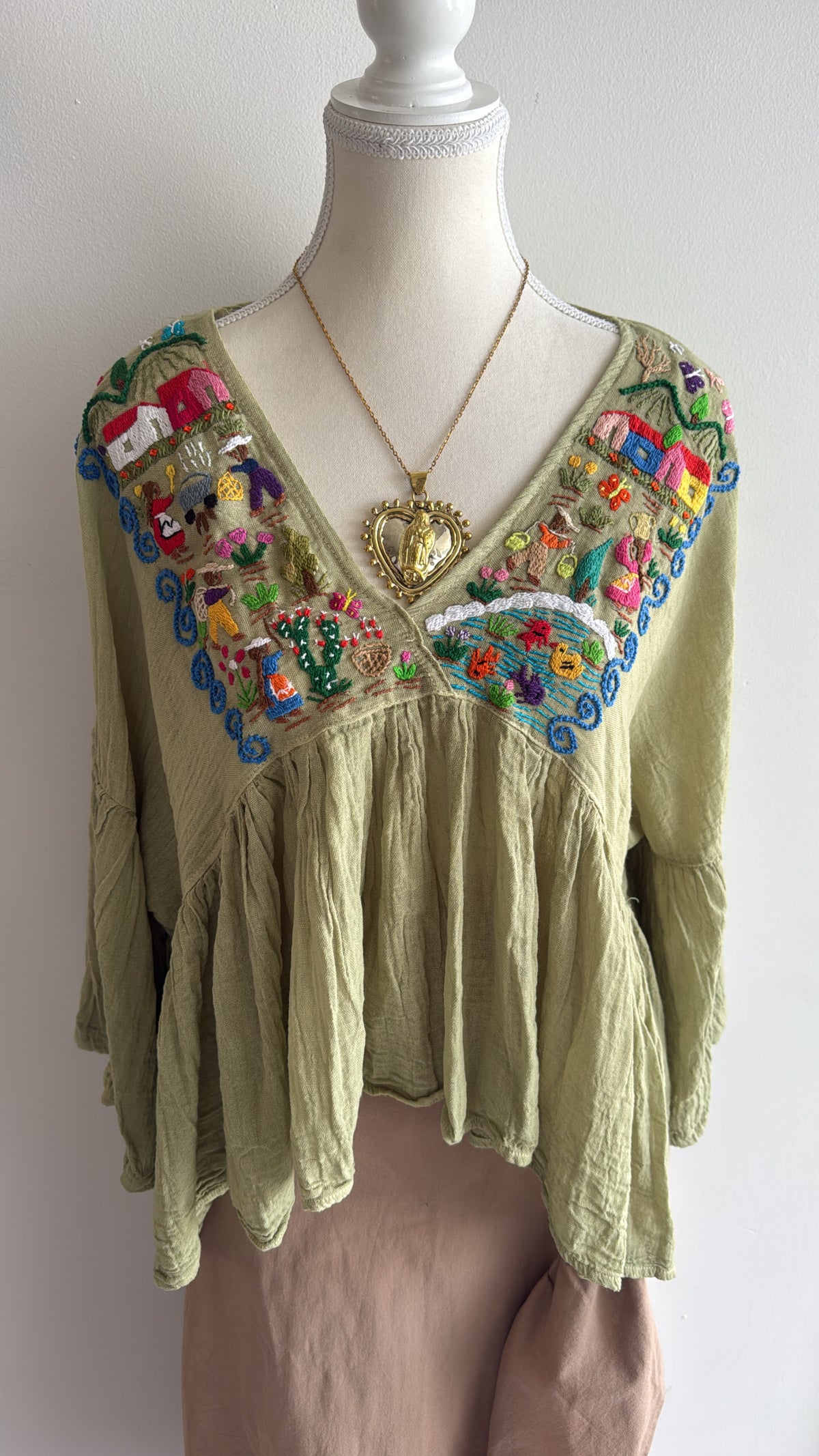Blusa Unitalla de historias verde manzana Tzintzuntzan mujer