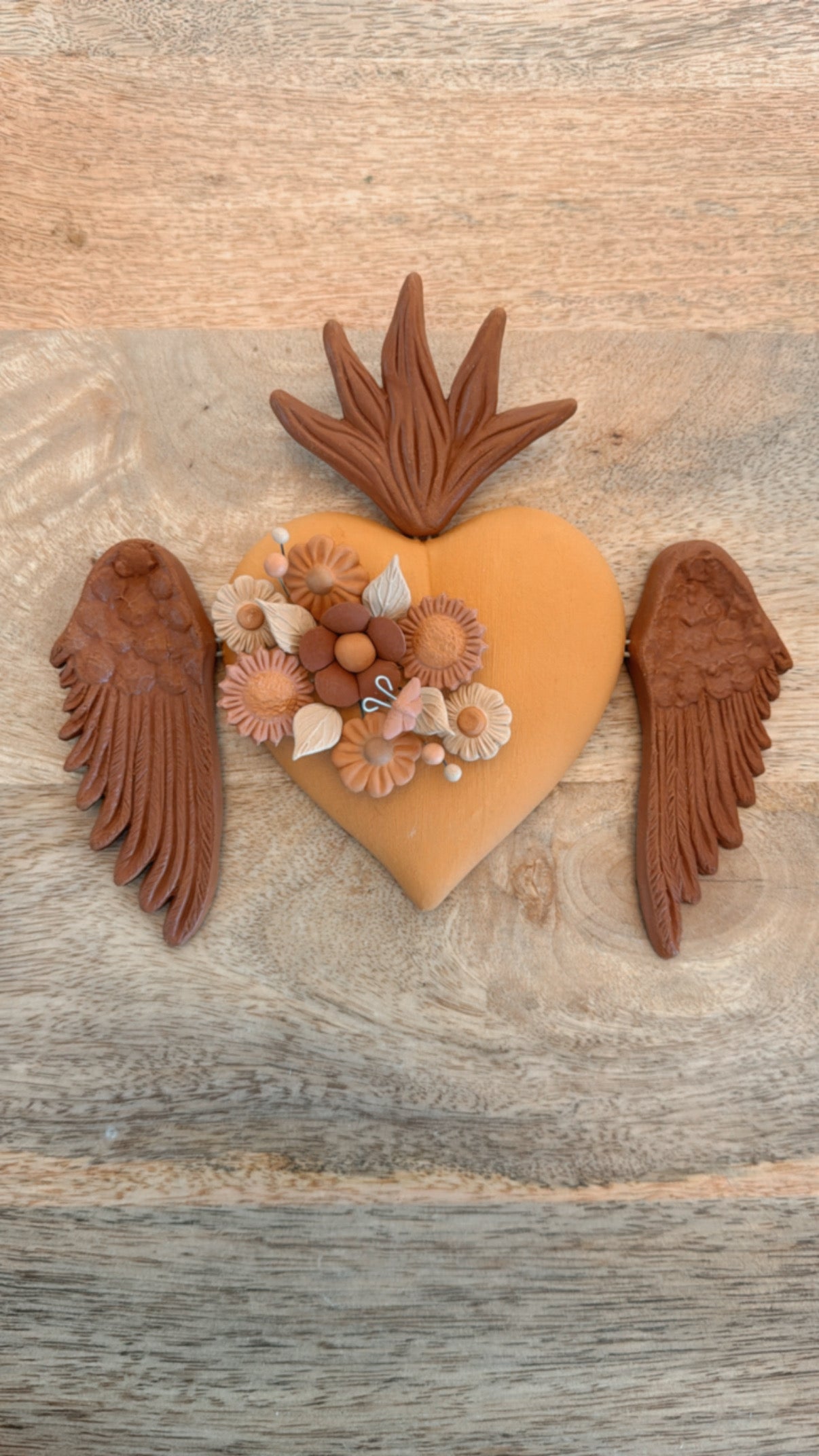 Corazón con alas naranja Metepec