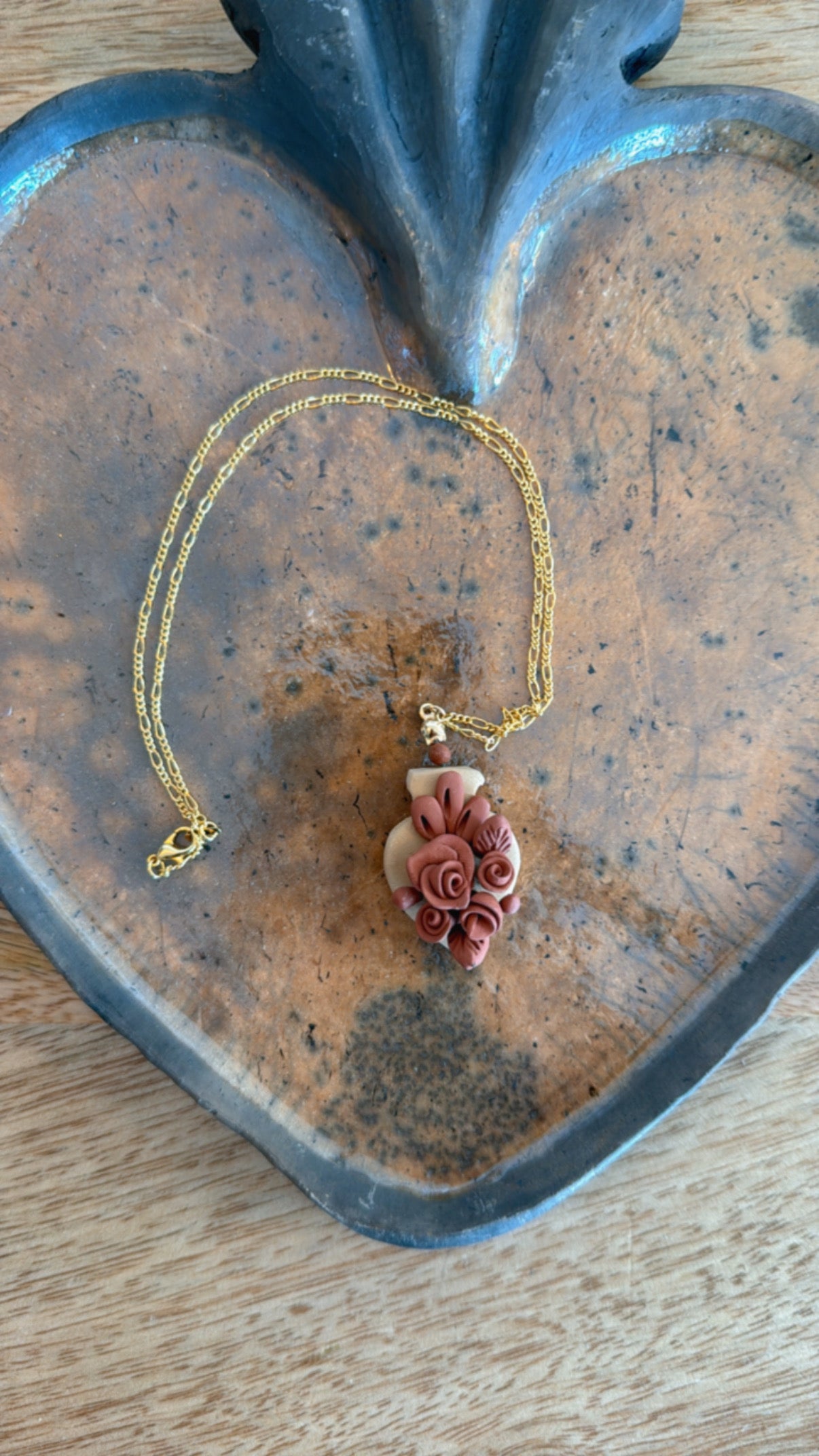 Collar de barro bordado Atzompa joyería