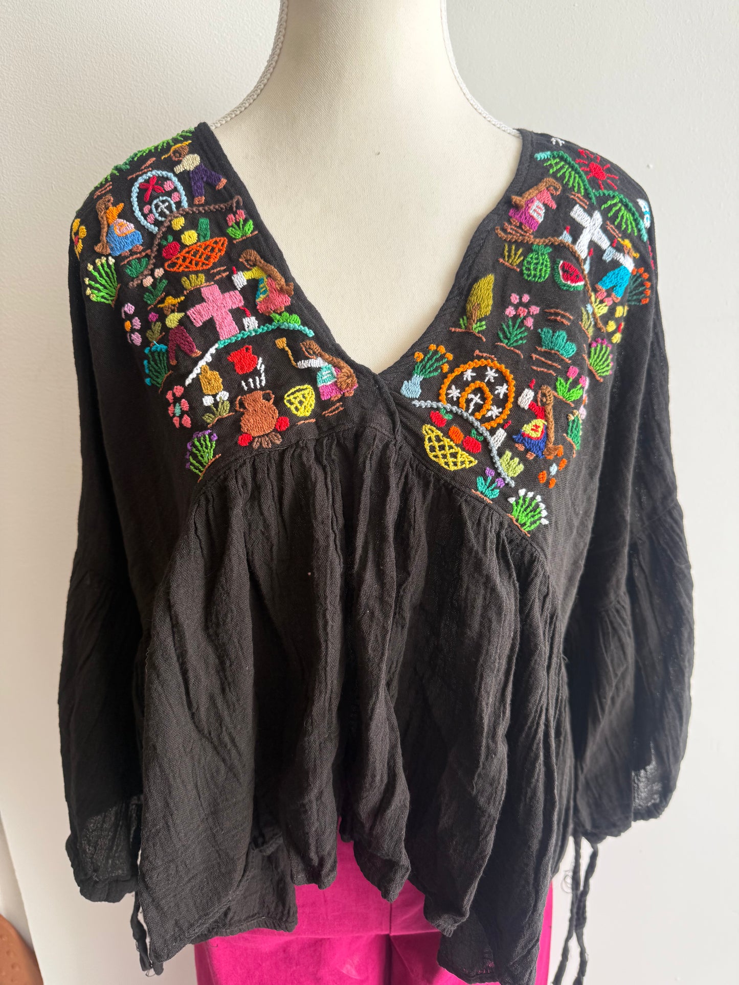 Blusa Unitalla de historias negro noche de ánimas Tzintzuntzan mujer