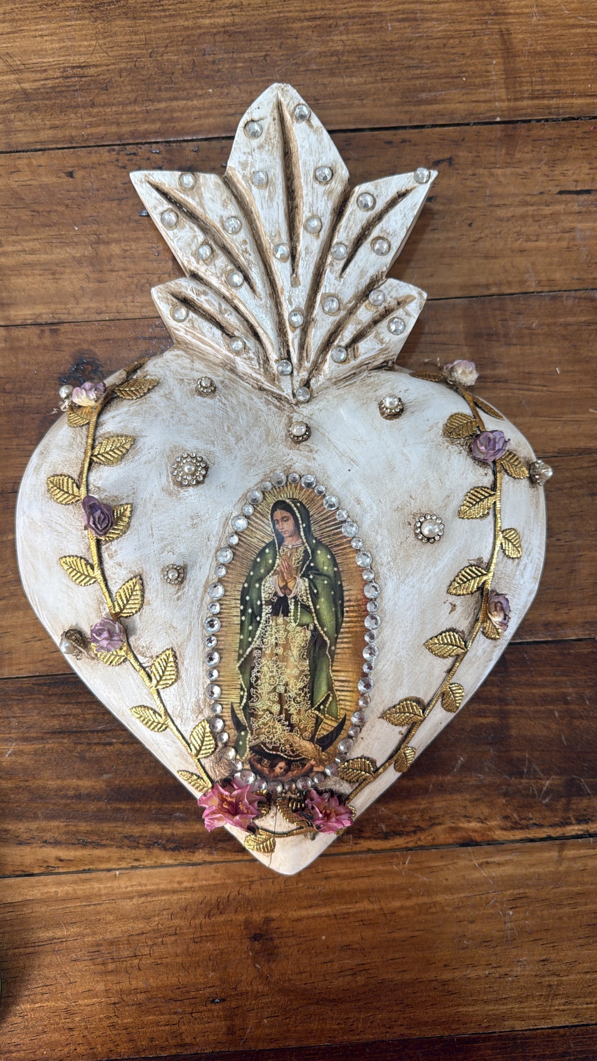 Corazón de madera Virgen blanco viejo