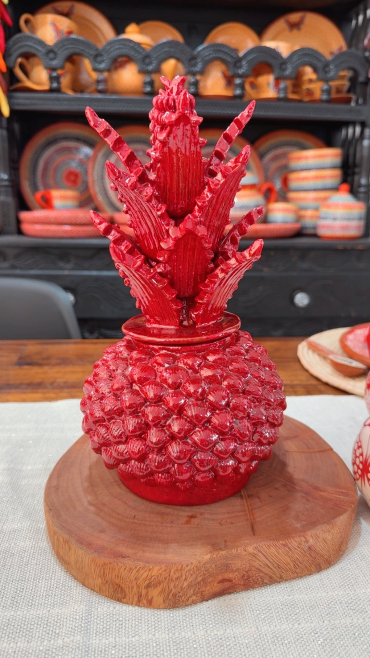 Piña vidriada roja mediana San José de Gracia navidad