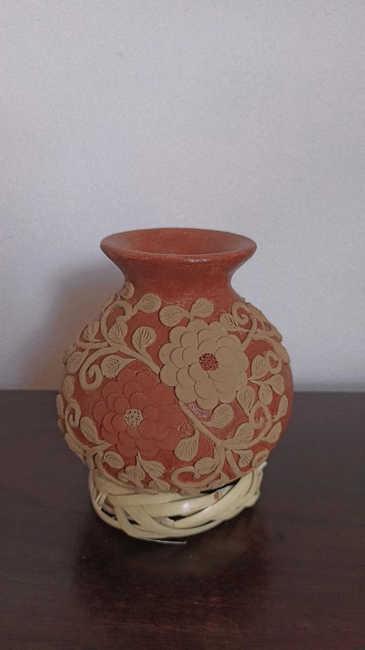 Jarroncito bordado modelo 3