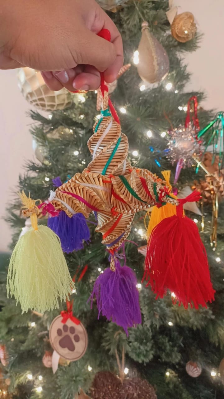 Piñata de popotillo navidad