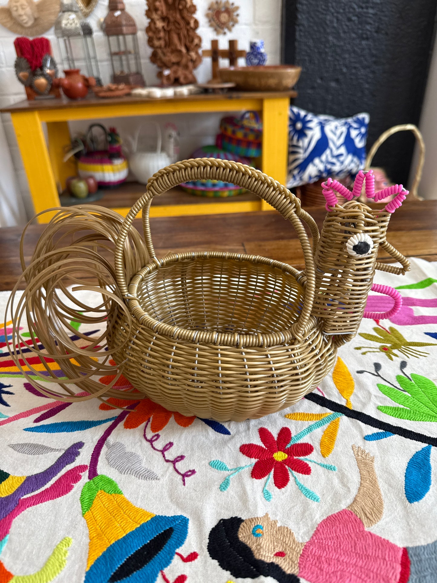 Gallinita huevera modelo 3 1kg PNG