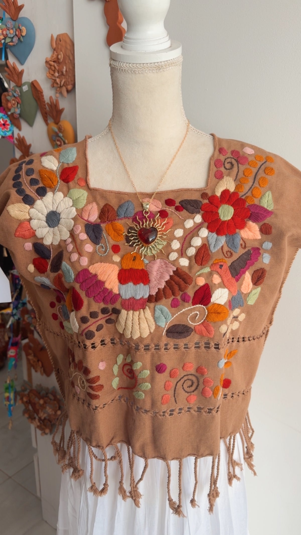 Blusa mujer de telar de cintura de pajaritos beige Chiapas