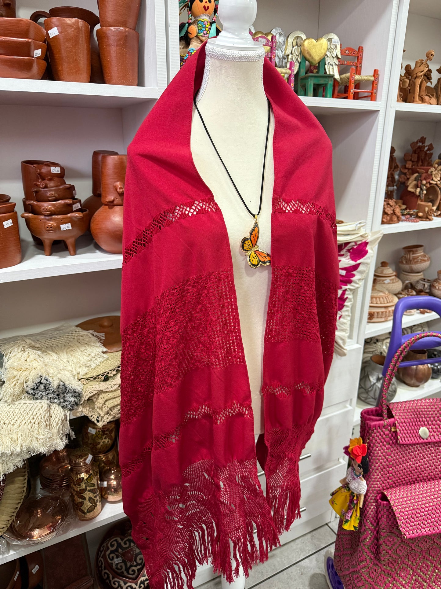 Rebozo rojo deshilado