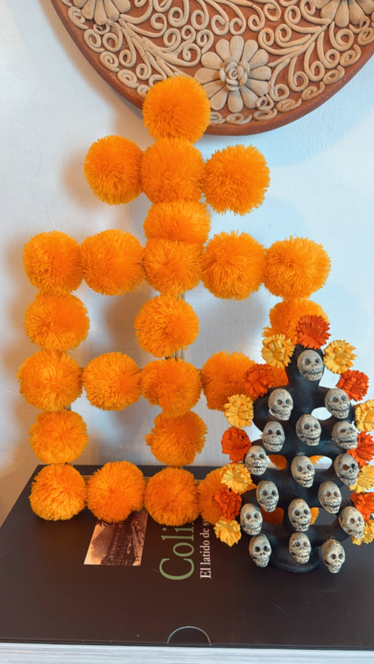 Altar de flores de pompones modelo 1 noche de ánimas