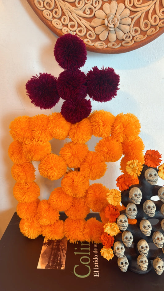 Altar de flores de pompones modelo 3 noche de ánimas