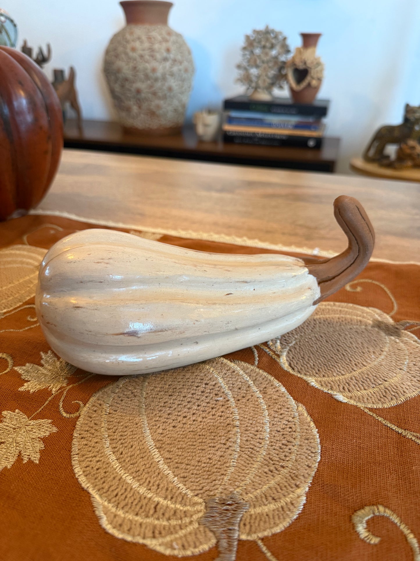 Calabaza beige acostada Zinapécuaro noche de ánimas