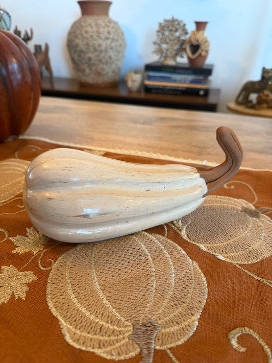 Calabaza beige acostada Zinapécuaro noche de ánimas