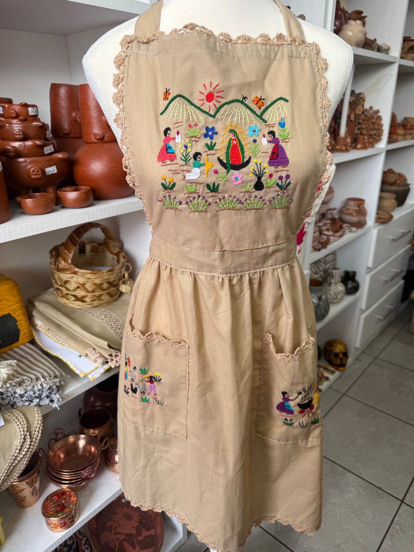 Mandil Virgencita modelo 2 Tzintzunzan
