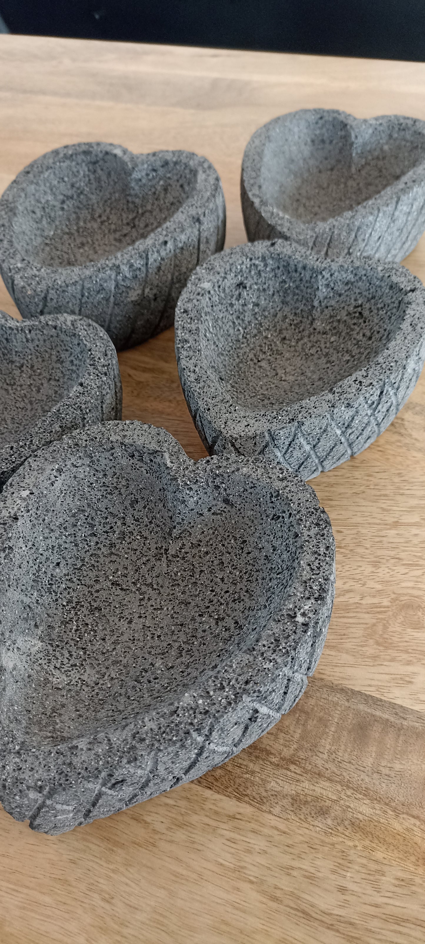 Molcajete en forma de corazón