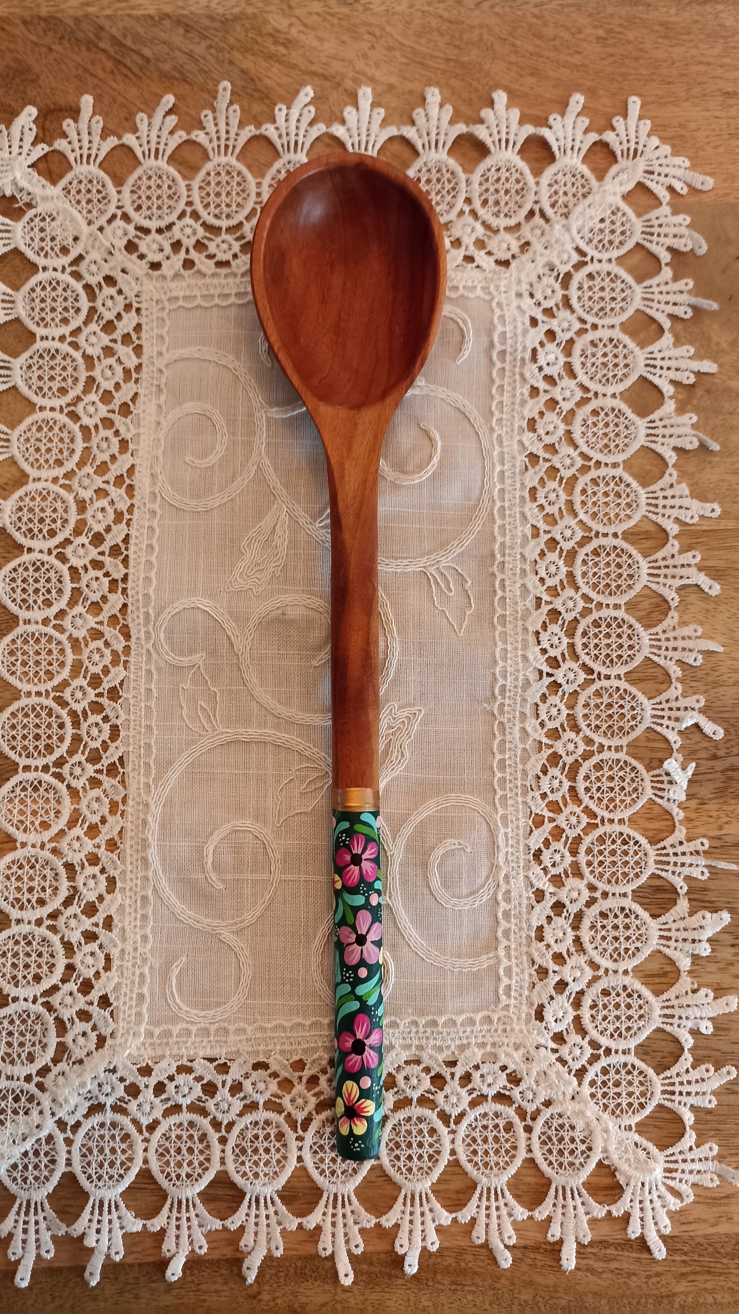 Cucharón de madera flores verde