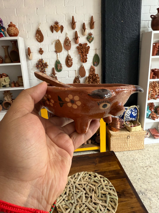 Salsero de puerquito Capula tierra con cuchara