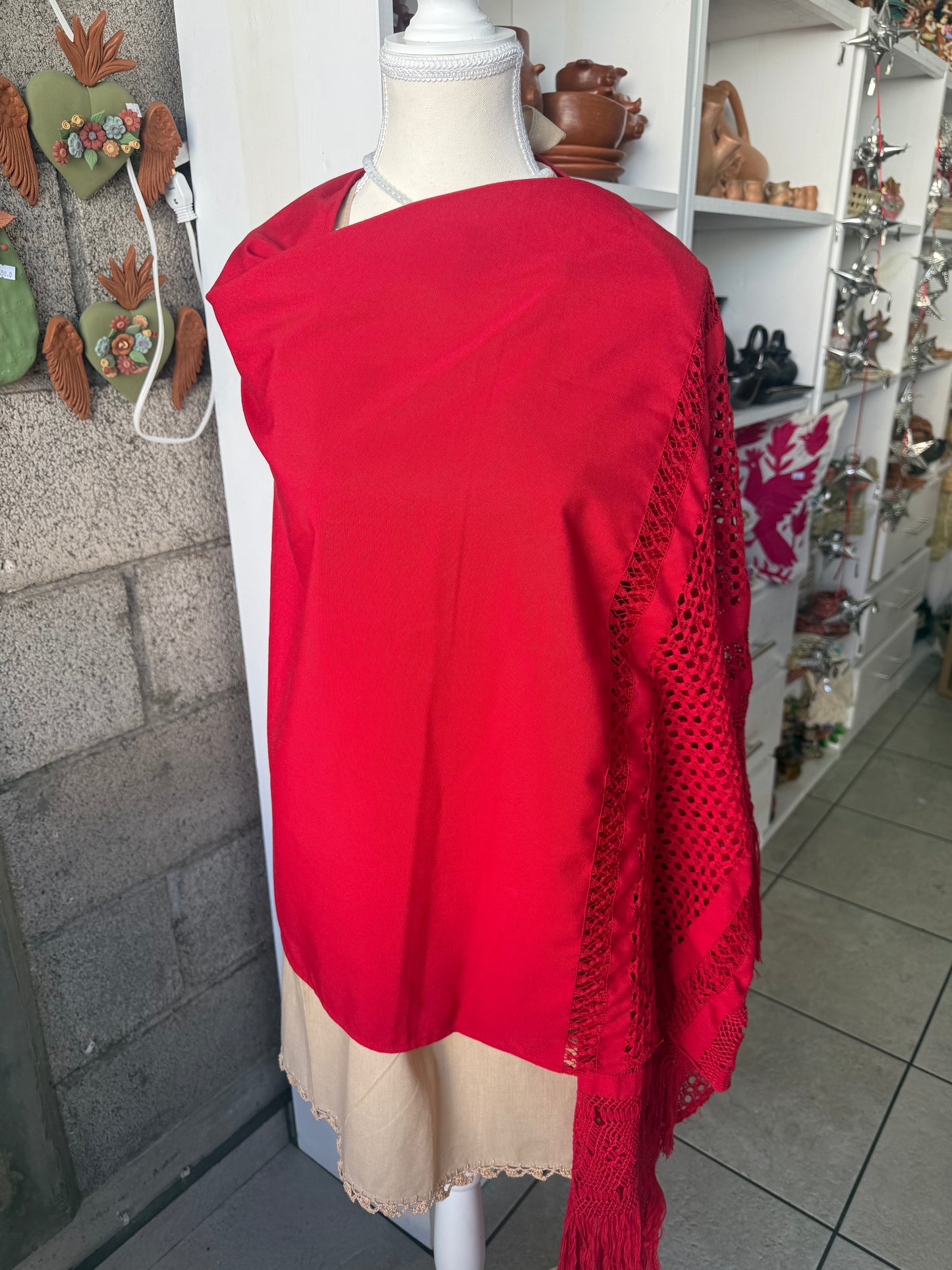 Rebozo rojo deshilado modelo 1