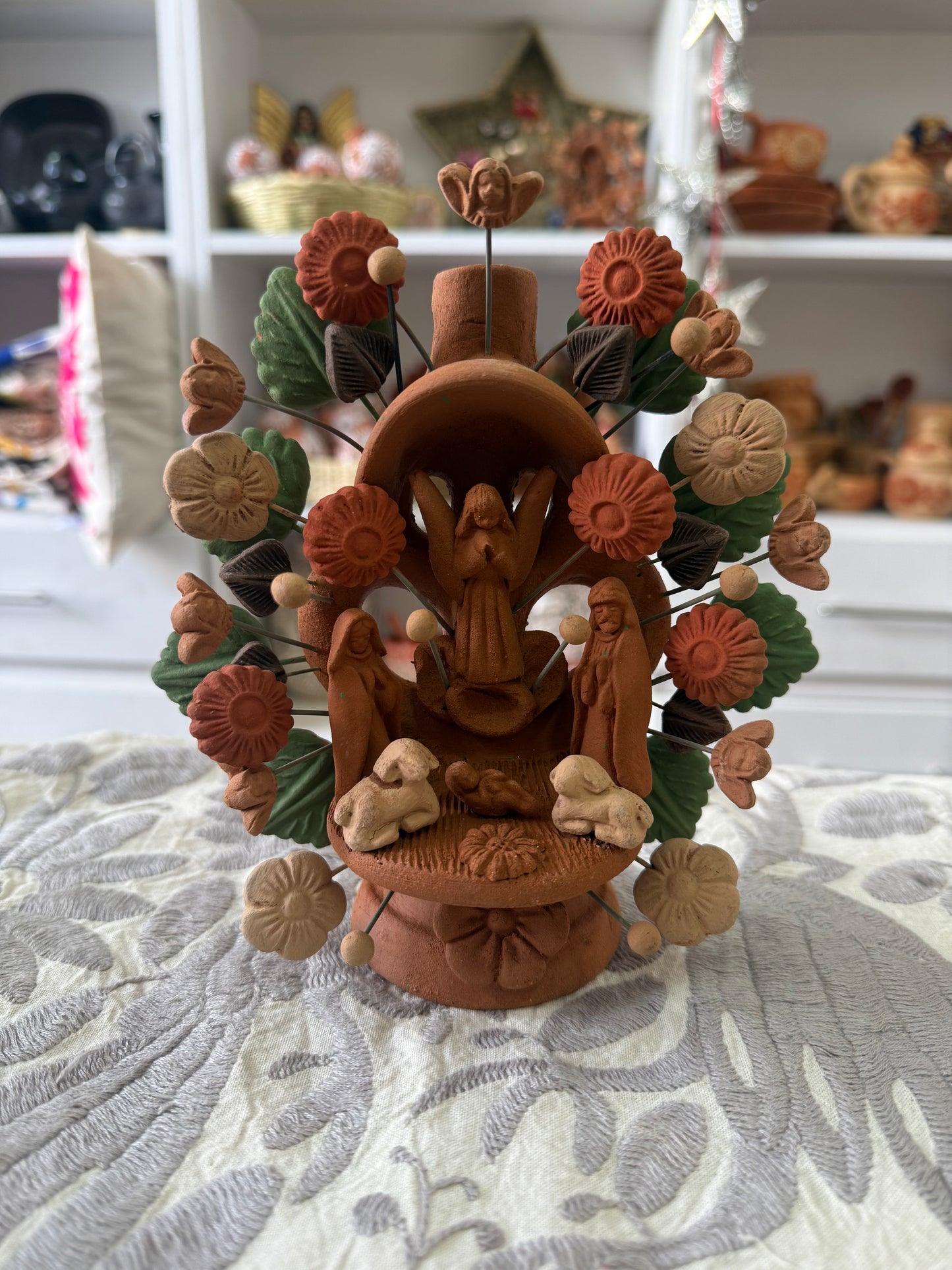 Nacimiento estilo árbol colores Metepec navidad