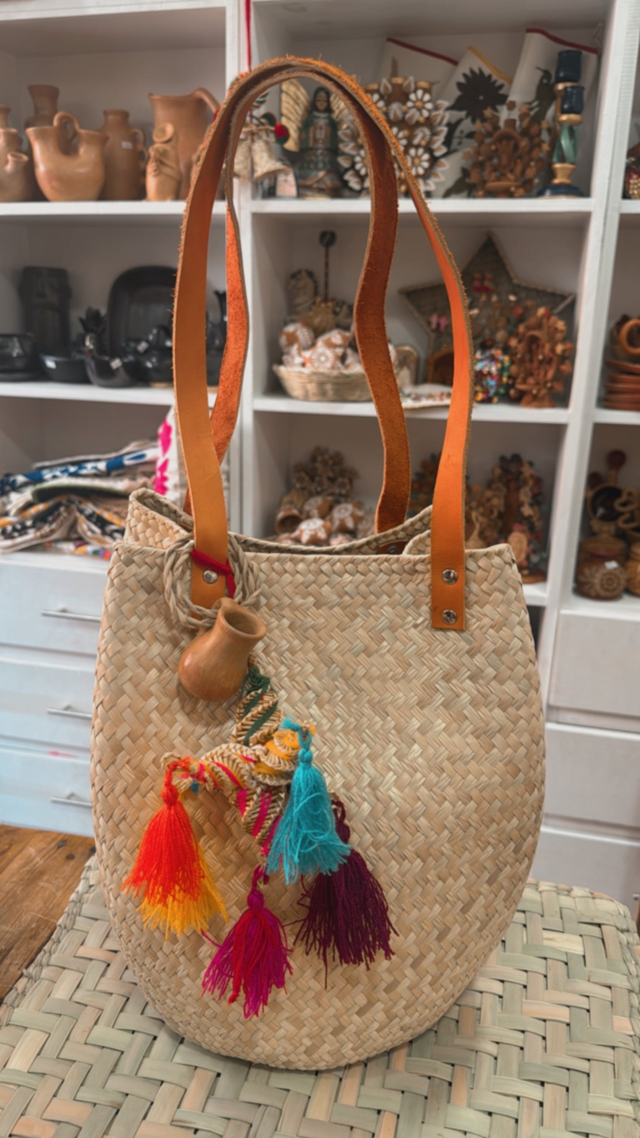 Bolsa de palma grande natural con colgante Navidad