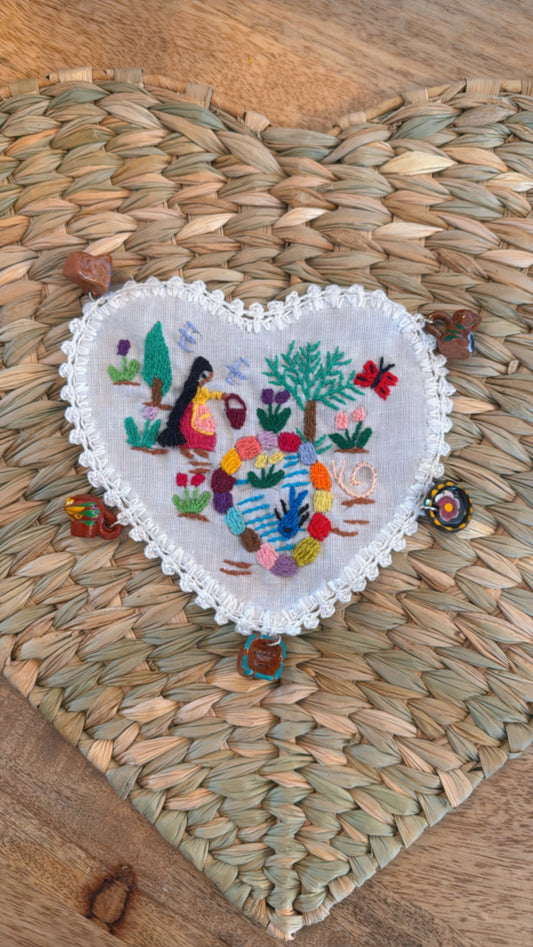 Portavasos ir por agua al lago Tzintzuntzan