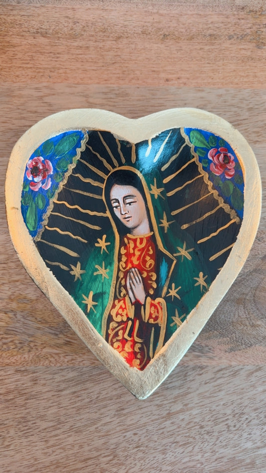 Corazón batea de madera Virgen de Guadalupe