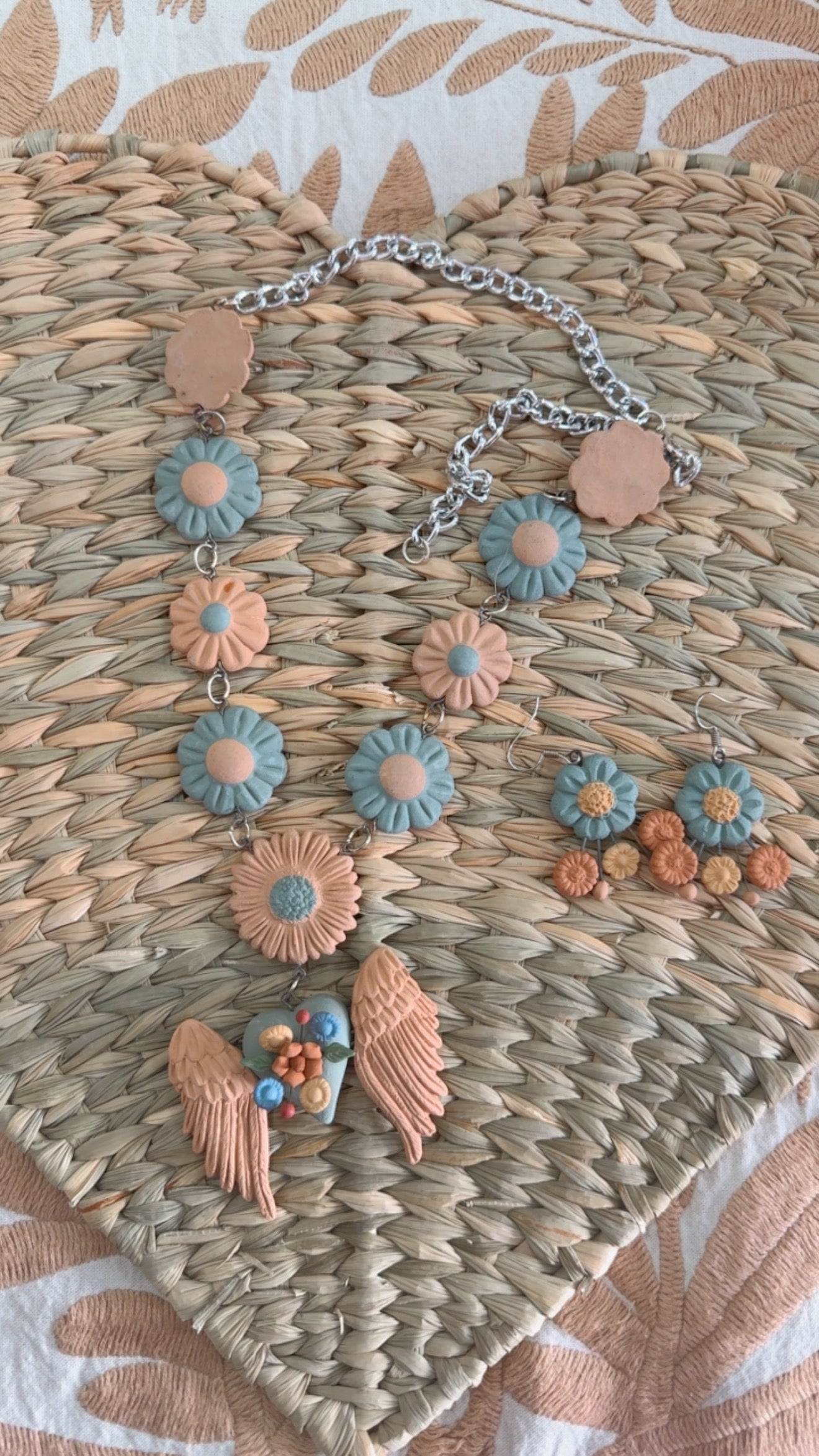 Juego de Collar y aretes de corazón de barro Metepec joyería