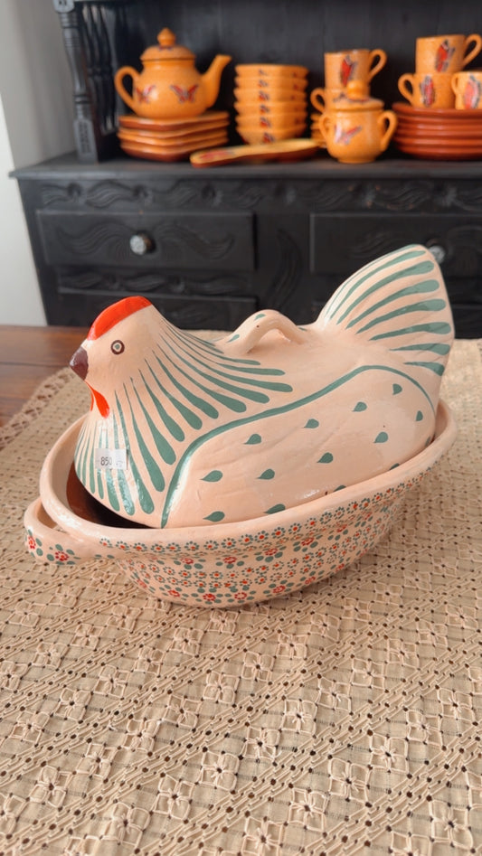 Cazuela de gallina blanca grande primavera