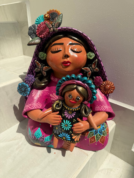 Pachamama policromada de muñeca Lele