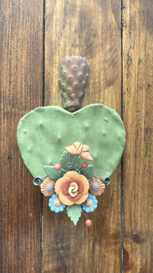 Corazón nopal verde Metepec modelo 1
