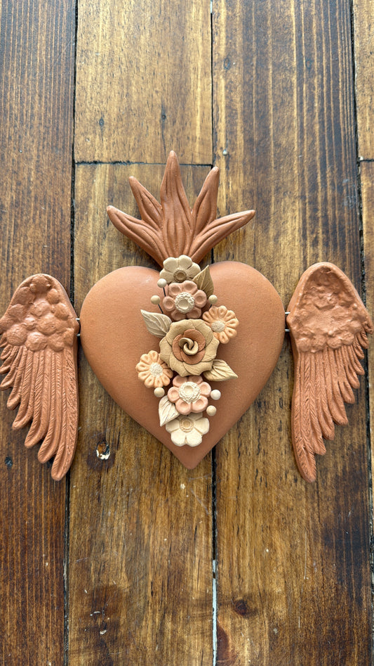 Corazón con alas modelo 1 Metepec
