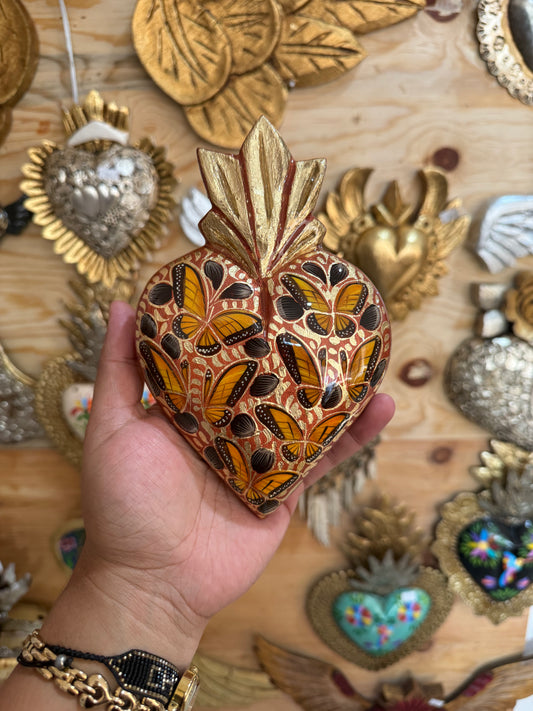 Corazón de madera mariposas cobre laca