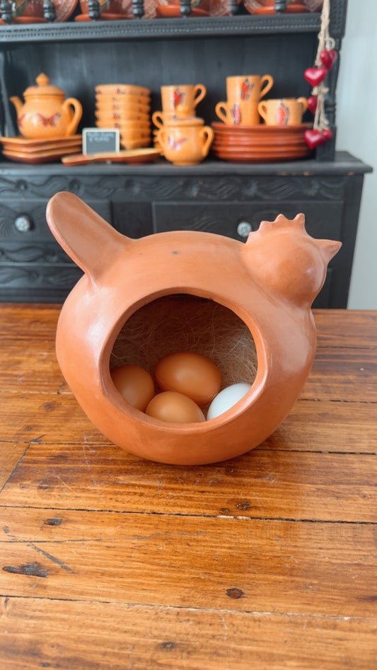 Gallina huevera de barro Zinapecuaro