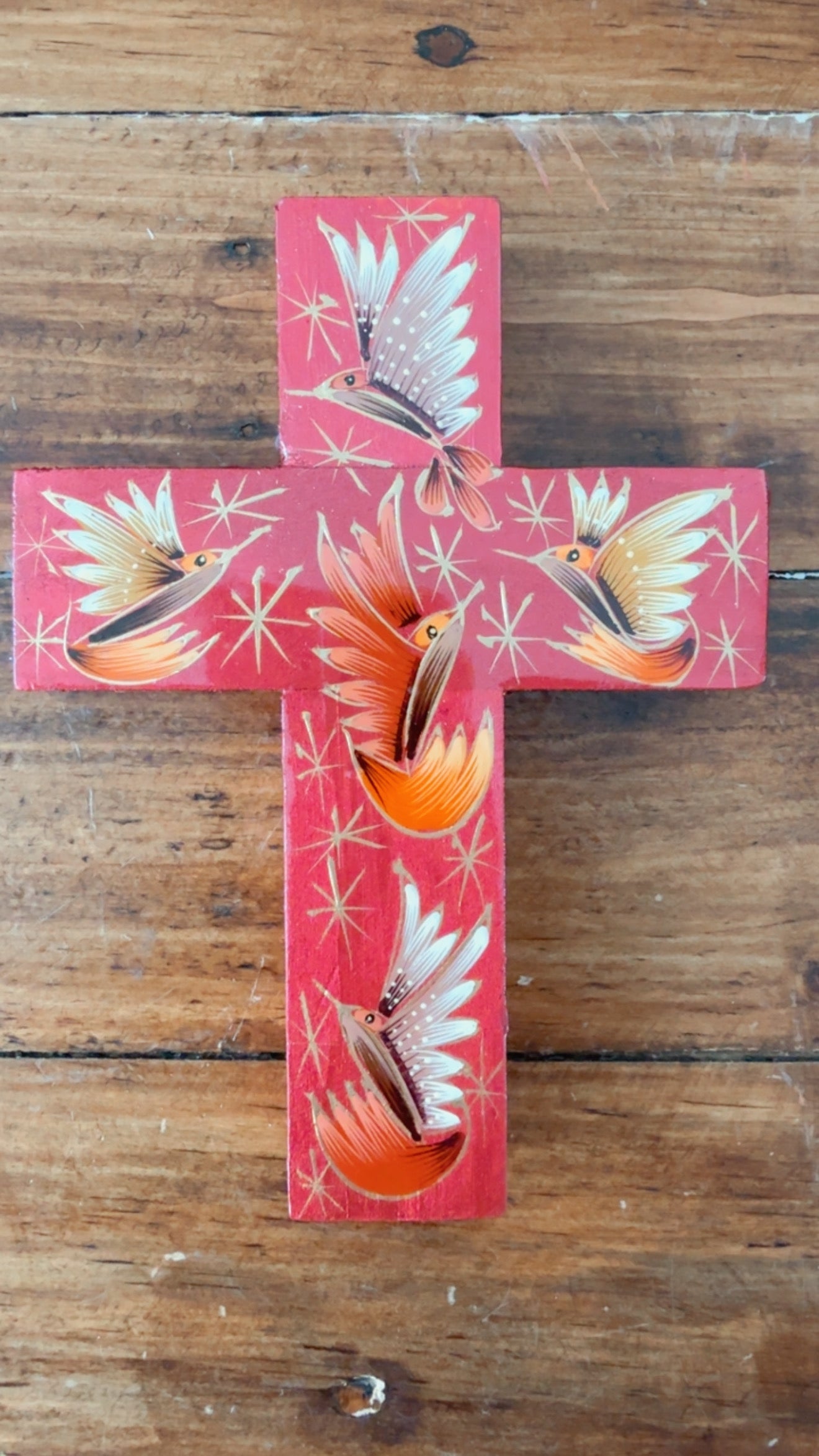 Cruz de madera colibríes de laca