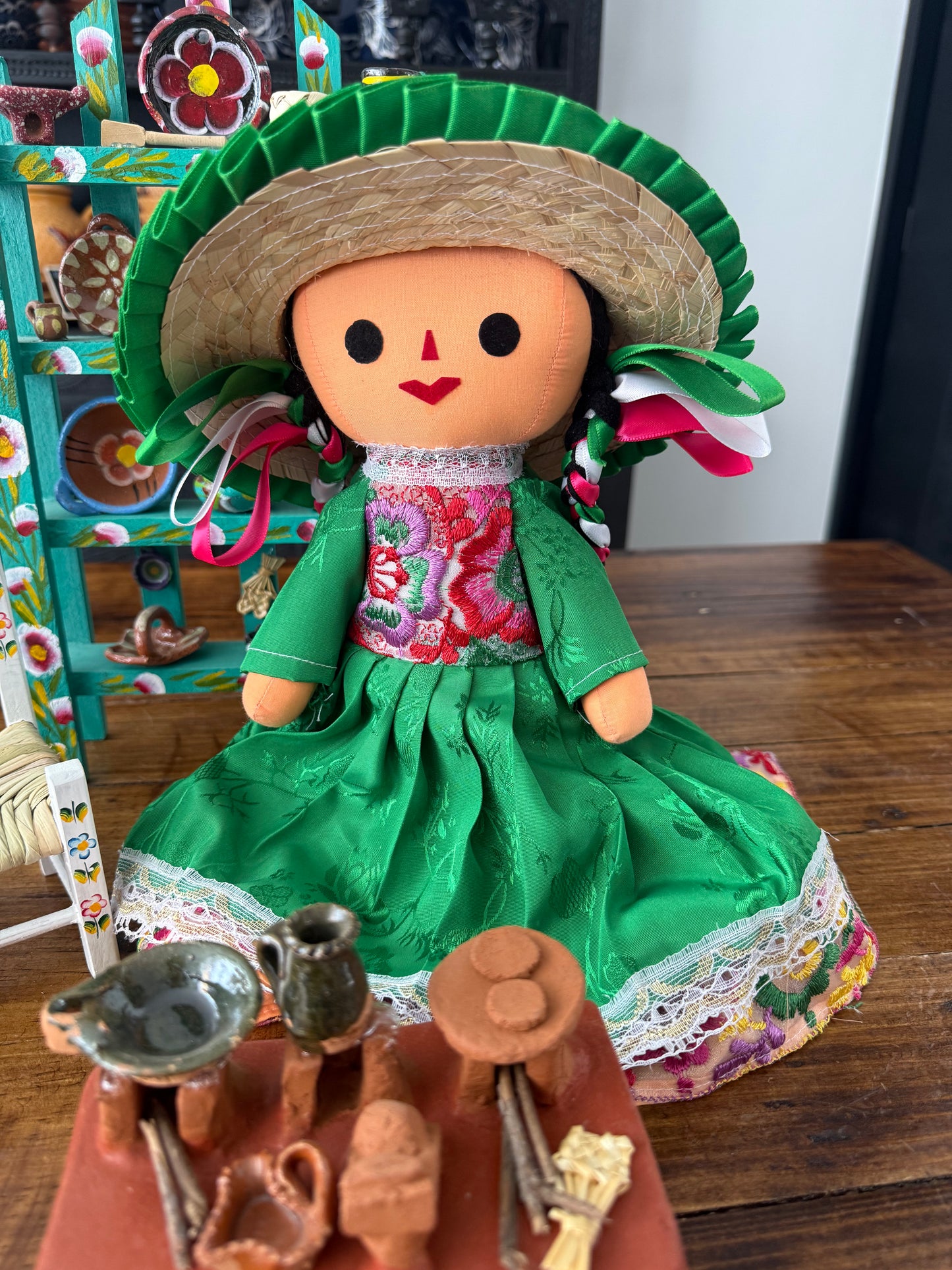 Muñeca Lele grande de sombrero